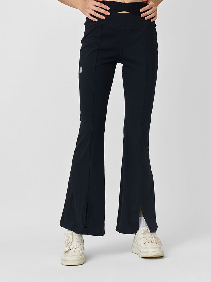 SPLIT FLARED LEGGING