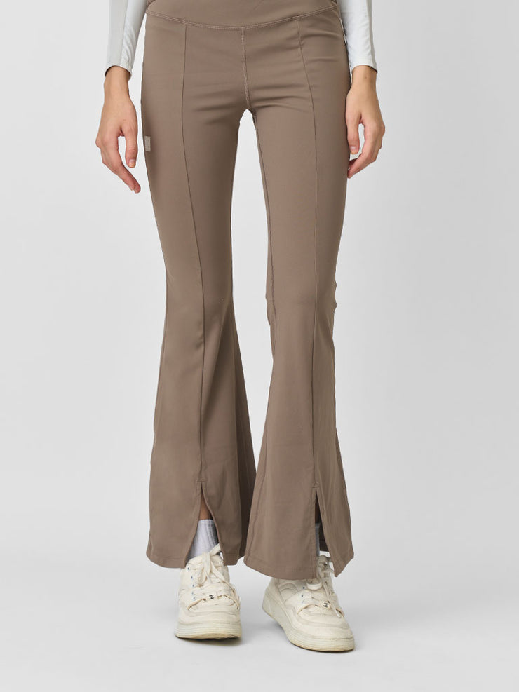 SPLIT FLARED LEGGING