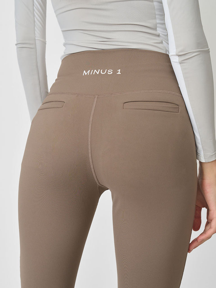 SPLIT FLARED LEGGING